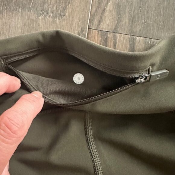 Lululemon Dark Olive green Leggings With side Pockets and Small Hole - Picture 9 of 16